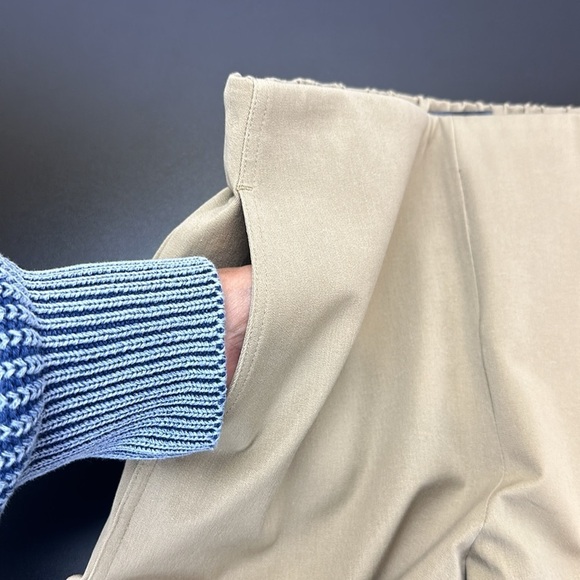 Lysse Olive Amber Crop Pants Pull On Pockets Stretch Twill Closet Staple Medium - Picture 6 of 16